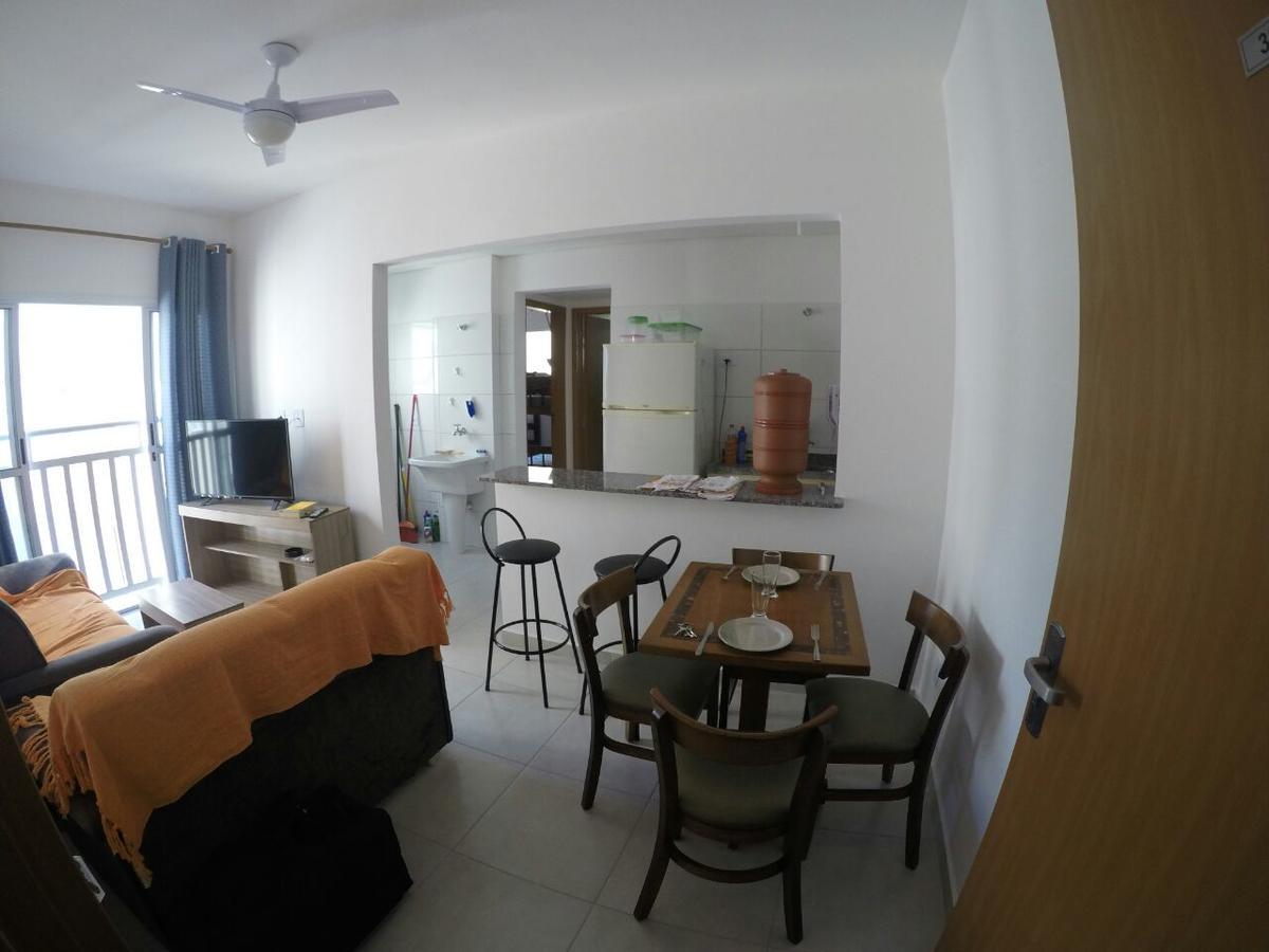 Apartment Em *